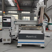 Routeur CNC ATC multifonctionnel à changement d'outil automatique robuste avec aspiration simple pour le travail du bois 1325/1530/2030 PVC Garantie 2 ans
