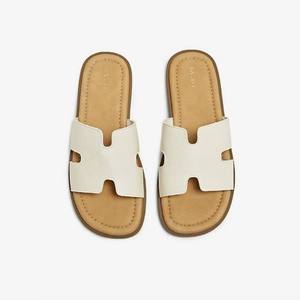 Agente de Compras FTS 1688, Sandalias Planas con Corte en H, Ligeras y con Amortiguación Suave, Venta al Por Mayor, Almacenamiento en Bodega por 30 Días, Envío en 24 Horas - Product Image 4