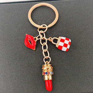 Nuevo Llavero Creativo Vintage con Colgante, Accesorio para Mujer, Lápiz Labial Blanco y Negro, Lazo, Diamante, Colgante Rojo para Bolso, para Niños - Product Image 1