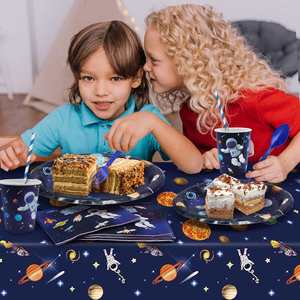 Paquete de 99 Artículos para Fiesta Espacial con Vajilla, Gorros, Pancarta, Manteles, para 24 Personas, Decoraciones de Cumpleaños Espaciales, Astronauta - Product Image 4