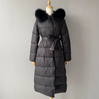 Großhandel Stepp-Entendaunen-Parka-Mantel mit Großem Naturfuchsfellkragen, Lässiger, Maßgeschneiderter Winter-Daunenmantel Lang für Damen mit Gürtel