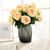 Vente en gros de 9 têtes de roses artificielles en latex bleu, soie blanche, rose vif réaliste, pétales de rose en vrac pour mariage