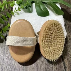 Venta al por mayor piel seca exfoliante corporal cepillo de baño de madera de bambú con cerdas de nailon Sisal para tratamiento de Spa y uso en el baño - Product Image 2