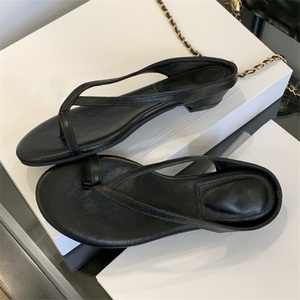 Nouvelles sandales de plage décontractées pour femmes à bout ouvert, collection été 2025, tongs à talon bas avec semelle extérieure en TPU, respirantes, souples et confortables - Product Image 6