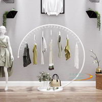 Présentoir de magasin de vêtements en forme de C présentoir de vêtements pour enfants et femmes étagères de présentoir de vêtements pour boutique
