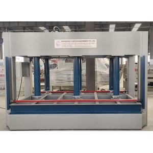 Máquina automática para carpintería de 100 toneladas, <span class=keywords><strong>prensa</strong></span> hidráulica en frío de madera para puerta - Product Image 1