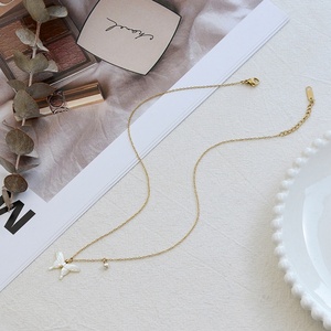 Collar con Colgante de Mariposa de Acero Inoxidable Personalizado al por Mayor, Sin Deslustre, para Mujer - Product Image 3