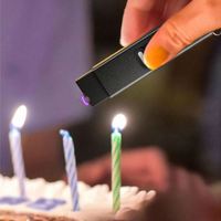 Briquet électrique rechargeable professionnel avec lampe torche LED et fonction d'autodéfense pour barbecue et cuisine – Lampe torche promotionnelle