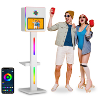 Cabina de Fotos con Pantalla Táctil Espejo de 15.6 Pulgadas, Modelo 2026 |   Espejo Mágico para Bodas |   Compatible con DSLR + Impresión Instantánea + Wi-Fi