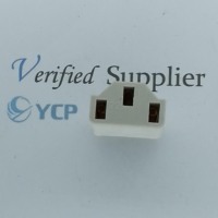 Prise de courant auto-terrestre YCP EU 4.8 à 3 broches avec courant nominal 10A/16A 250V pour usage résidentiel