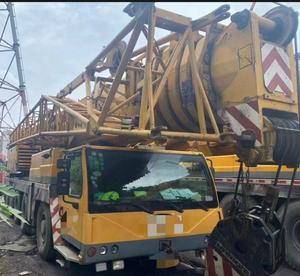 Grue tout-terrain Liebherr LTM1220-5.1 de 220 tonnes, Allemagne, grue d'occasion de 220 tonnes - Product Image 2