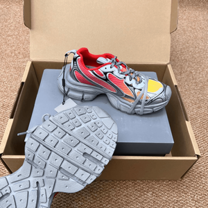 Zapatillas deportivas unisex blancas y negras con contorno grueso, de malla, con cordones, informales, para correr. - Product Image 6