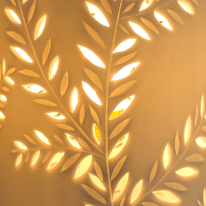 Lampu malam keramik gaya Modern untuk kamar tidur lampu meja porselen silinder kustom dengan pola daun harga pabrik - Product Image 4