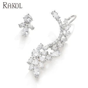 RAKOL EP2540 <span class=keywords><strong>orecchini</strong></span> <span class=keywords><strong>asimmetrici</strong></span> con zircone cubico 2025 placcato <span class=keywords><strong>argento</strong></span> popolare <span class=keywords><strong>orecchini</strong></span> gioielli per le donne - Product Image 2