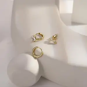 Orecchini da cartilagine leggeri placcati in oro 14k, orecchini di diamanti in oro antiallergico, set di orecchini a forma di anello in oro piccolo