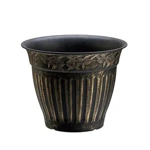 Save 10% free samples brushing paint plastic eco-friendly Classic Metal Bucket Flower pot with handle