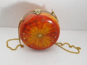 Bolso de Noche de Piel Sintética con Detalles Metálicos para Bodas y Ocasiones Especiales - Product Image 4