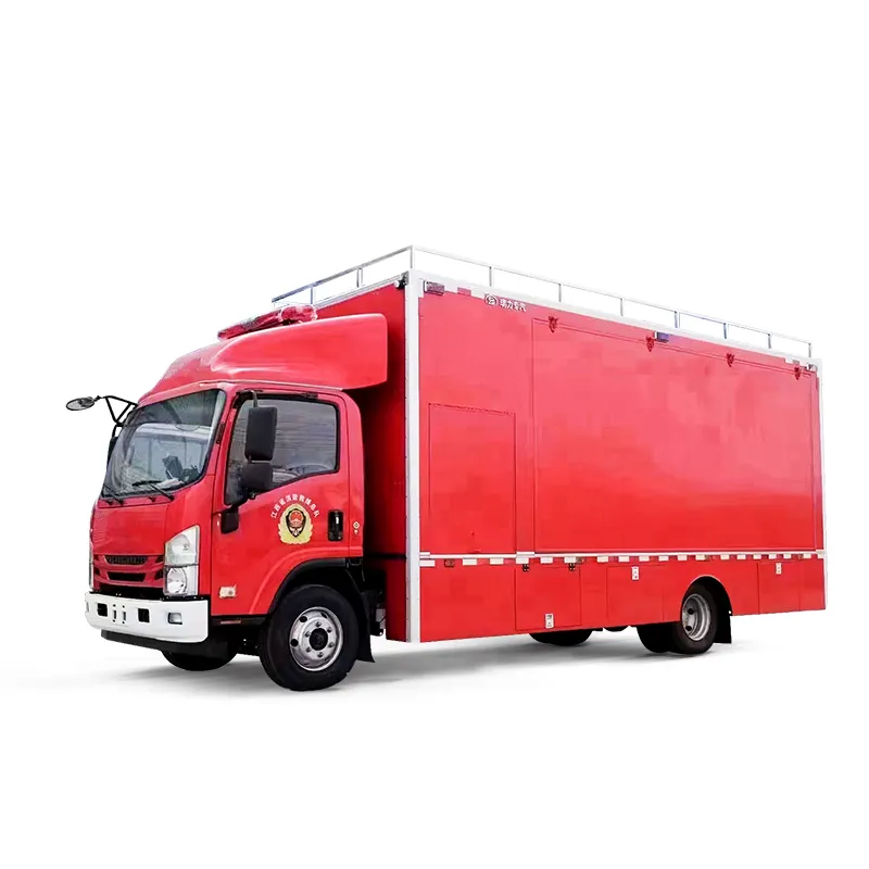 2024 novo caminhão de bombeiros ISUZU elf npr 3 ton 4x2 tanque de água e espuma para venda