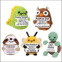 Cadeau original : Poupée animalière tricotée et crochetée à la main (Loutre, Tortue) – Objets décoratifs avec carte d'invitation à câliner