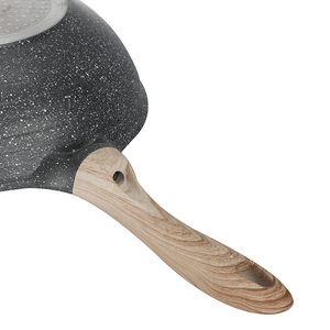 Wok à fond plat à induction JEETEE, revêtement antiadhésif, wok en aluminium, pierre marbrée, poignée en bakélite effet bois, OEM 1000 pièces - Product Image 6