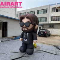 Homme de dessin animé gonflable réaliste, garçon gonflable avec cravate décorative pour la décoration d'événements