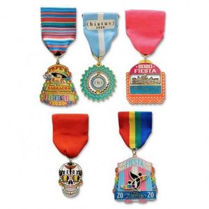 Medalla de Orden de Carnaval Dorada Personalizada 2023 en Oferta para Cinta - Product Image 3
