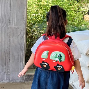 Sacs d'école en <span class=keywords><strong>forme</strong></span> de voiture très vendus, sacs d'école imperméables en EVA pour enfants, sacs à dos unisexes de dessin animé - Product Image 2