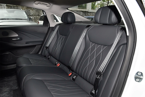 Nuova Chery Arrizo 8 Sedan 2023 in Offerta, Stile Sportivo, Veloce, Economica, Automatica a Benzina, Guida a Sinistra, Euro VI - Product Image 4