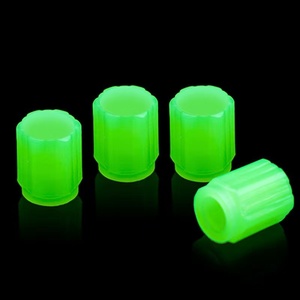 Bouchons de valve de <span class=keywords><strong>pneu</strong></span> de voiture qui brillent dans le noir, couvre-valve fluorescent universel pour voitures, vélos et motos - Product Image 1
