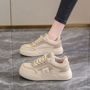 Zapatillas deportivas casuales de otoño para mujer, con puntera de malla, suela gruesa, transpirables, resistentes, que aumentan la altura, blancas - Product Image 3
