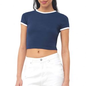 Top corto femenino sexy con cuello mandarín, corte ajustado en tejido de elastano/poliéster - también se puede usar con botones. - Product Image 2