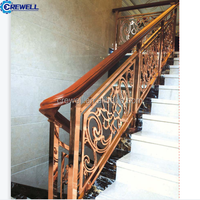 Rampe d'escalier en fer forgé moderne et luxueuse pour villa privée, installation facile