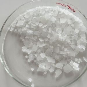 Flocons de chlorure de magnésium <span class=keywords><strong>Nigari</strong></span> de qualité industrielle alimentaire standard pour l'exportation, pour les produits de soja Natto japonais et les applications de déneigement - Product Image 1