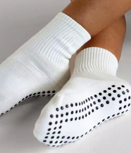 Non Slip Yoga Pilates Running dance Sports <b>Socks</b> White Ankle <b>Length</b> Anti Slip Dot Pattern Cotton Nylon spandex Knitted Adult - Product Image 3