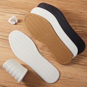 แผ่นรองรองเท้ากีฬาแบบนุ่มพิเศษ ป้องกันแบคทีเรีย ระบายอากาศได้ดี เหมาะสำหรับฤดูร้อน สำหรับทั้งชายและหญิง พร้อมคุณสมบัติระงับกลิ่นกายและซึมซับเหงื่ออย่างสบาย - Product Image 2