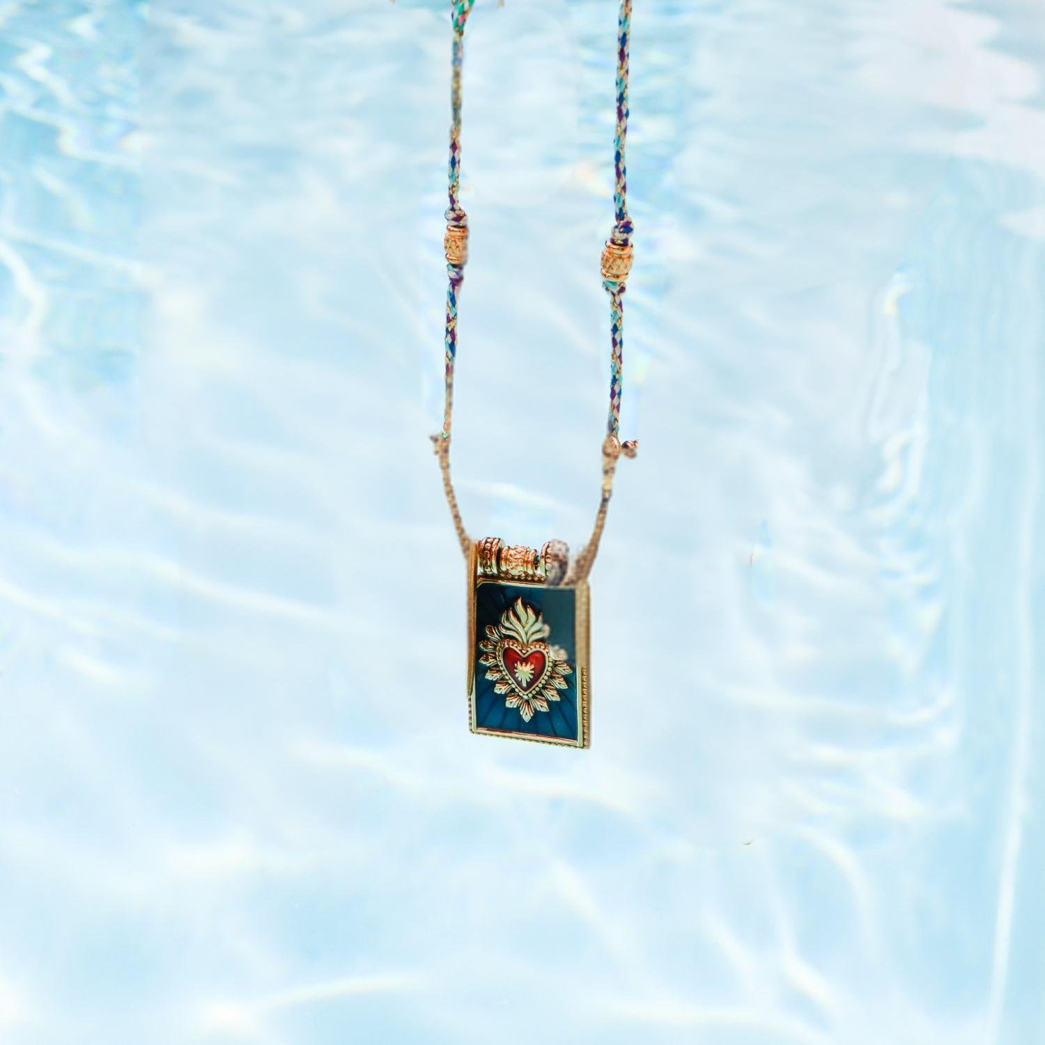 Collier bleu amour (avec perles)
