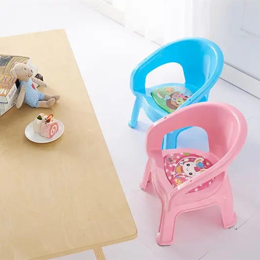 Silla de silbato de plástico para niños, silla de alimentación para bebés, mesa portátil para niños, silla de comedor plegable