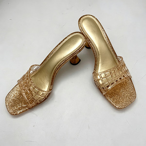 Sandalias de PVC Brillante con Tira y Tacón Bajo, Punta Abierta, Suela de Goma, Estilo Casual para Mujer - Product Image 5