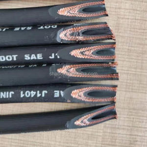 Fournisseur d'usine SAE J1401 3.2*10.5mm 1/8 pouce Tuyau de <span class=keywords><strong>frein</strong></span> hydraulique en <span class=keywords><strong>caoutchouc</strong></span> pour système de freinage automobile - Product Image 3