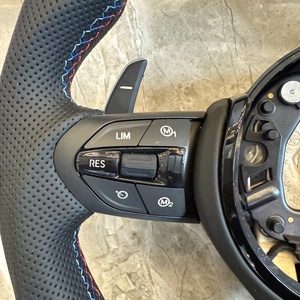 Volante Sportivo Personalizzato per <span class=keywords><strong>BMW</strong></span> E60 E71 <span class=keywords><strong>E87</strong></span> E90 F10 <span class=keywords><strong>F20</strong></span> F30 F32 E92 E53 X4 E82 G31 M4 X6 320i - Product Image 4