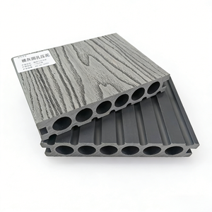 Dalles PVC modernes pour extérieur, plancher en <span class=keywords><strong>bois</strong></span> composite, lames de terrasse imperméables en WPC avec traitement de surface à grain de <span class=keywords><strong>bois</strong></span> - Product Image 1