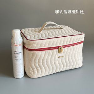 Bolsa de Cosméticos para Mujer de Gran Capacidad, 33*22*22cm, Bolsa de Belleza Moderna de Alta Calidad, Nueva Bolsa de Mano con Cremallera y Rayas Blancas de Invierno - Product Image 4