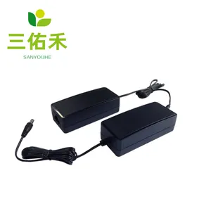 Adapter Manufacturer 12 V Wall Mount Charger Interchangeable Plug