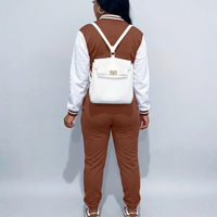 Jaket Varsity Wanita Cokelat Putih Lengan Panjang Kerah Kancing Model Lengan Penuh Panjang Pendek Warna Kontras Pola Solid Pakaian Musim Gugur