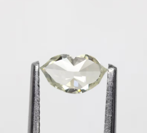 0.57 Ct Lèvres Blanches Naturelles Modifiées Diamant Lâche Coupe Brillante Très Bon Polonais 3.95x6.74x2.55mm pour la Fabrication de Bijoux Cadeau Donner - Product Image 3