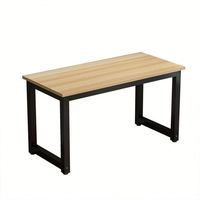 Bureau d'étude moderne et simple, grande table de conférence multi-usage pour étudiants et travail d'écriture