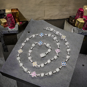 สร้อยคอคิวบาสำหรับผู้ชายและผู้หญิง สไตล์ทองคำแท้ ทนทาน แฟชั่นจิวเวลรี่ - Product Image 3