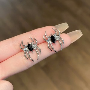 Pendientes góticos de disfraces de <span class=keywords><strong>Halloween</strong></span> para <span class=keywords><strong>mujer</strong></span> hipoalergénicos S925 agujas negro Cubic Zirconia Spider Punk <span class=keywords><strong>Halloween</strong></span> Stud pendiente - Product Image 4