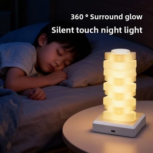 Lampada da Tavolo Arcobaleno Decorata con Caramelle, Luce Notturna Ambientale per Camere dei Bambini <span class=keywords><strong>e</strong></span> Camere delle Ragazze, Design a Cubo con Stringa di Luci, USB Touch - Product Image 4