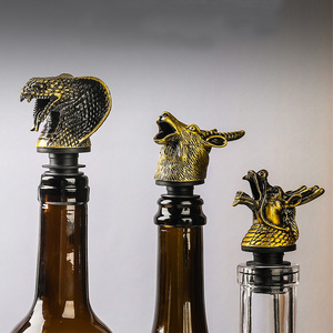 Diseño personalizado Bronce Gris Metal Animal Cabeza de jabalí Ecológico Durable Reutilizable Sellado Vertedor de vino y tapón de botella - Product Image 4